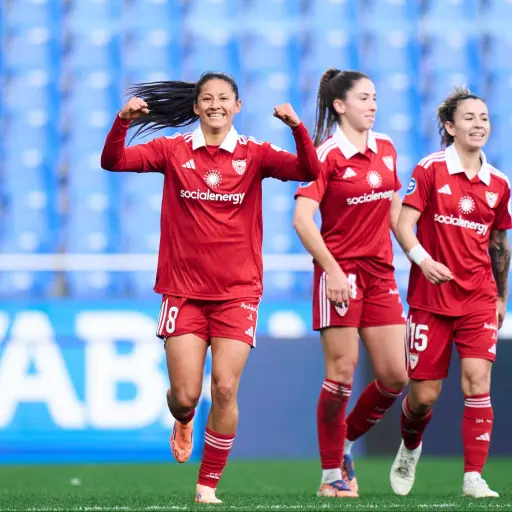 Andrea Álvarez anota su gol ante el Deportivo de la Coruña - Sevilla FC