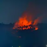 Combaten incendio de grandes proporciones en Sumpangot