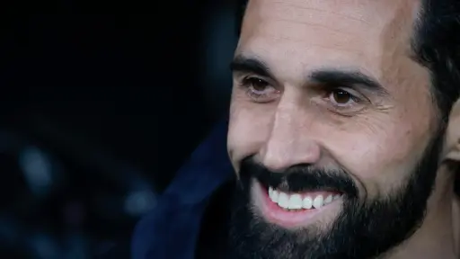 Álvaro Arbeloa a dos triunfos de una marca histórica