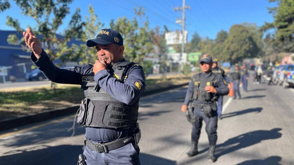 Carreras clandestinas: Emiten más de 50 multas a motoristas | PNC de Guatemala