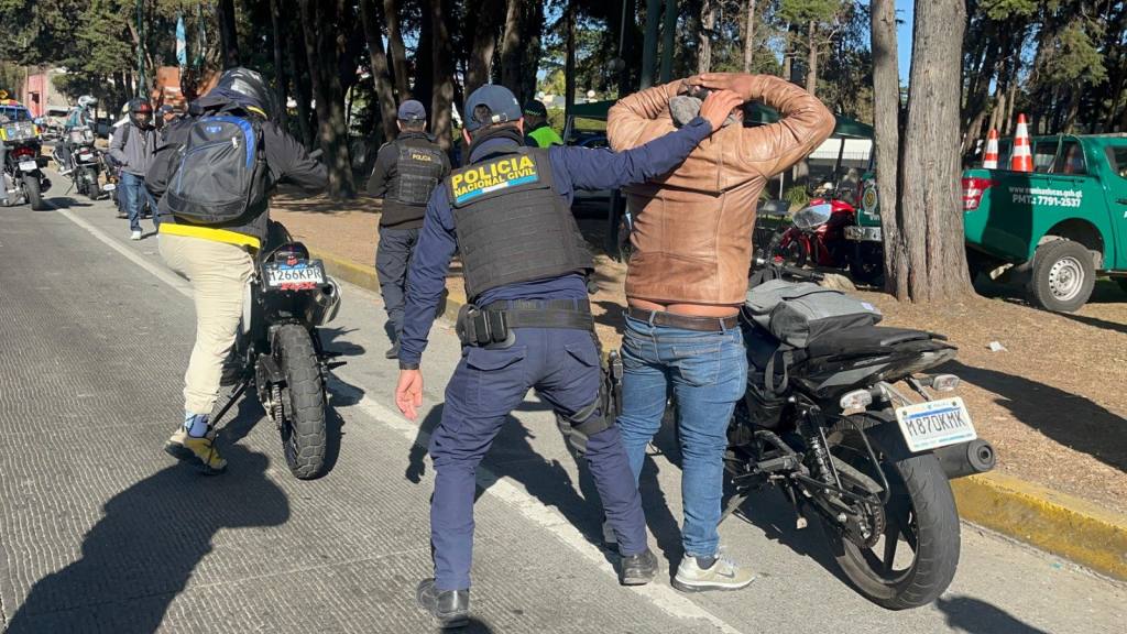 Carreras clandestinas: Emiten más de 50 multas a motoristas | PNC de Guatemala