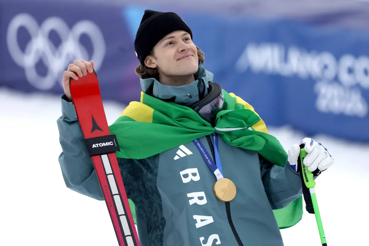 Lucas es hijo de Bjørn Braathen, su mentor en el esquí, y de Alessandra Pinheiro de Castro.