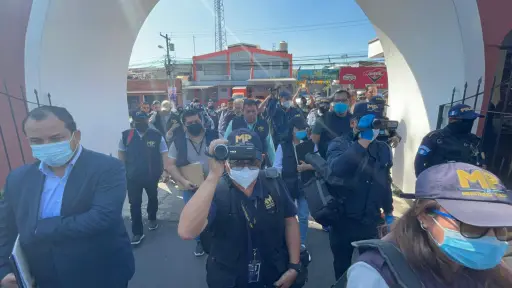 MP allana centro de votación en zona 13. ,Omar Solís