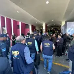 Personal del MP se presenta a centro de votación del Colegio de Abogadost