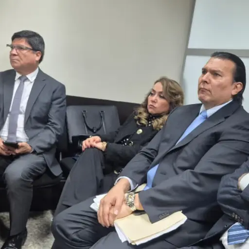 Los magistrados del Tribunal Supremo Electoral (TSE) señalados en el caso TREP comparecen a audiencia el 13 de febrero de 2026. ,Ángel Oliva/EU