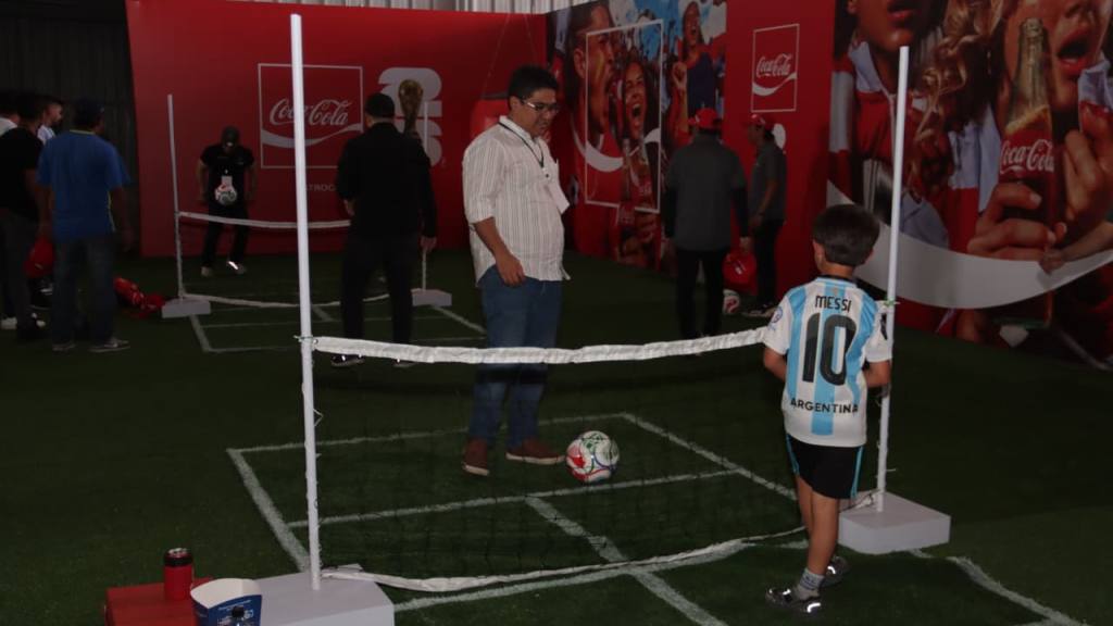 Tour del Trofeo de la Copa Mundial de la FIFA™ | Alejandro Meoño