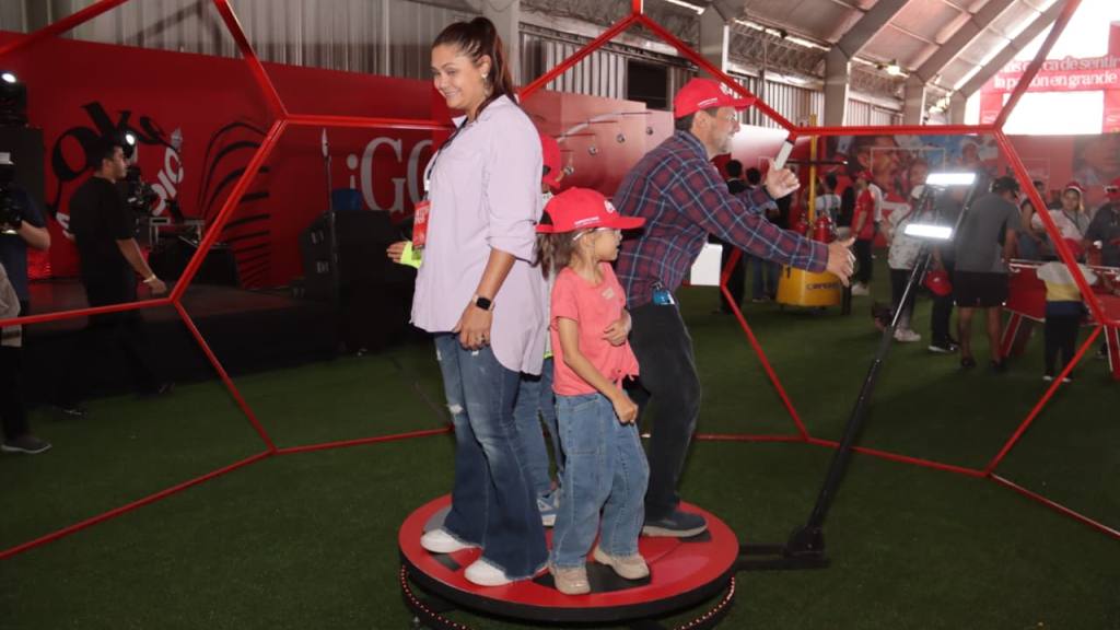 Tour del Trofeo de la Copa Mundial de la FIFA™ | Alejandro Meoño