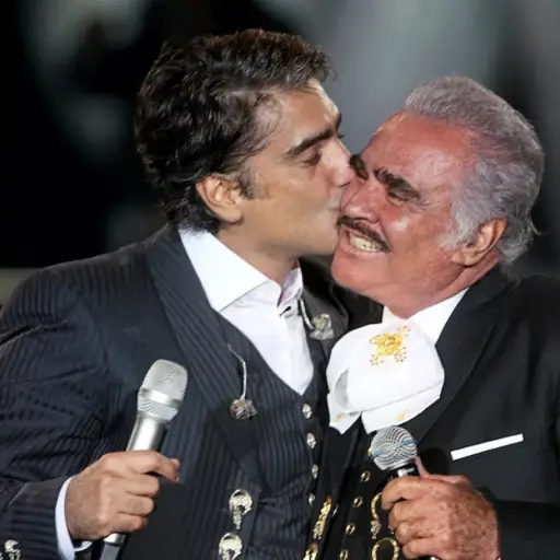 Alejandro Fernández y Vicente Fernández ,Redes sociales