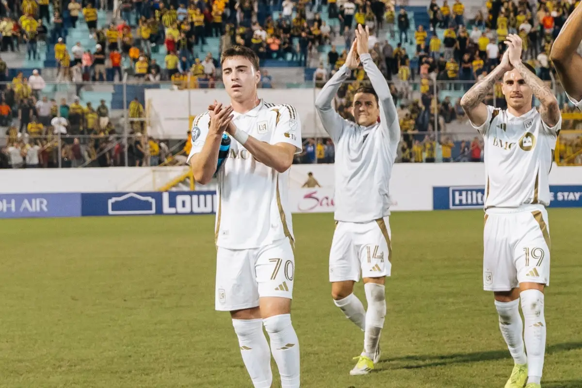 Matt Evans celebra el triunfo de Los Ángeles FC - LAFC