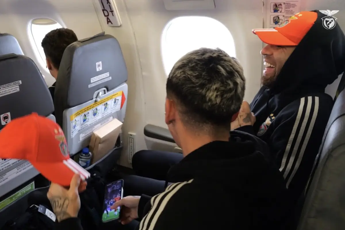 Fondo de pantalla en teléfono móvil de Gianluca Prestianni