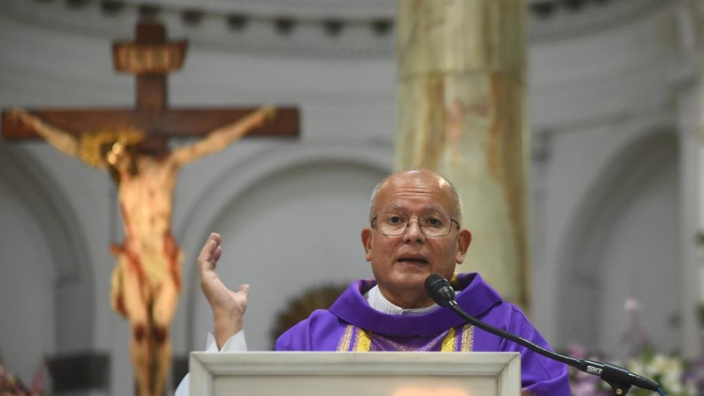 Fieles católicos en iglesias de Guatemala, el miércoles de ceniza de 2026 | Omar Solís/Emisoras Unidas