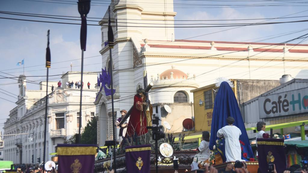 Cortejo procesional | Foto Omar Solís