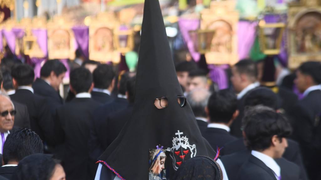 Cortejo procesional | Foto Omar Solís