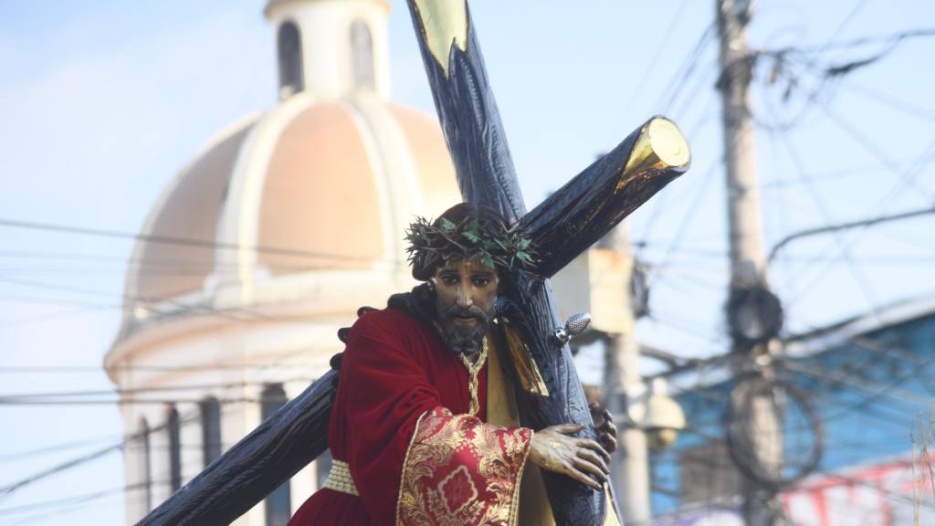 Cortejo procesional | Foto Omar Solís