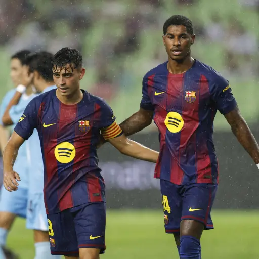El centrocampista Pedri González y el delantero Marcus Rashford son novedades en el entreno del Barcelona 