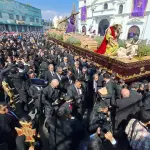 GALERÍA.  Jesús Nazareno de los Milagros recorre el Centro Histórico t