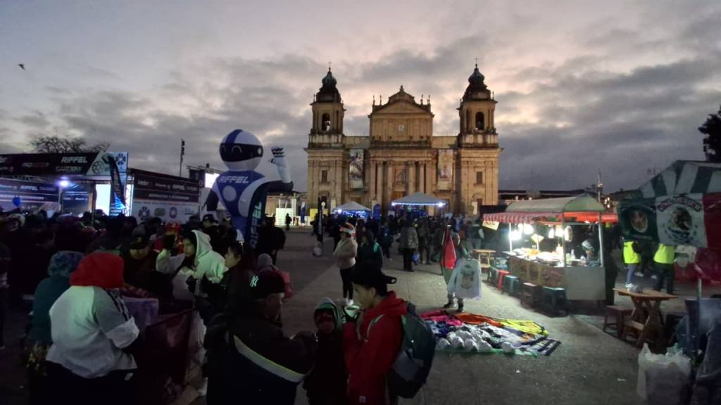 Caravana del Zorro 2026 inicia su recorrido en la 65 edición | Alex Meoño