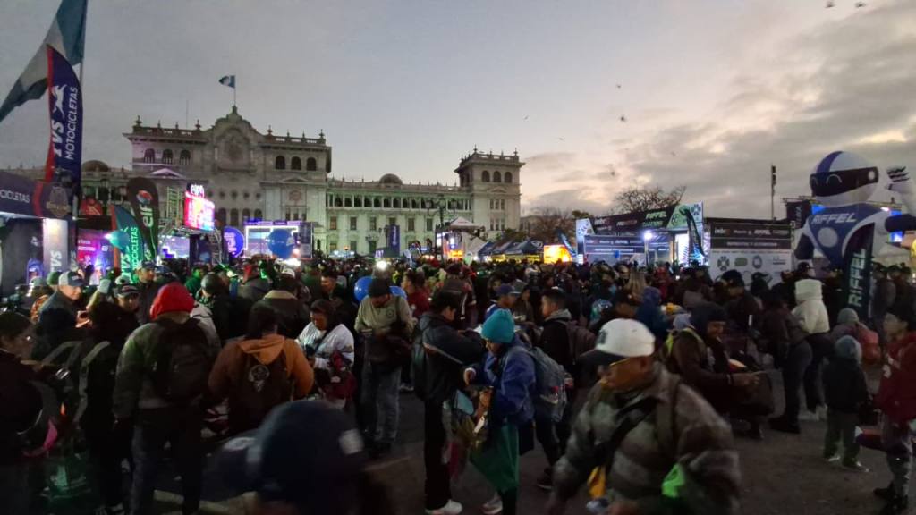 Caravana del Zorro 2026 inicia su recorrido en la 65 edición | Alex Meoño