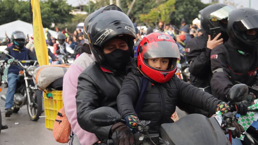 El color de la Caravana del Zorro 2026 desde la Plaza de la Constitución | Álex Meoño