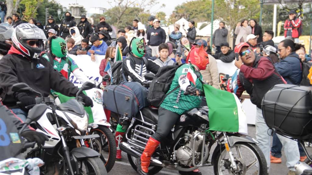 El color de la Caravana del Zorro 2026 desde la Plaza de la Constitución | Álex Meoño