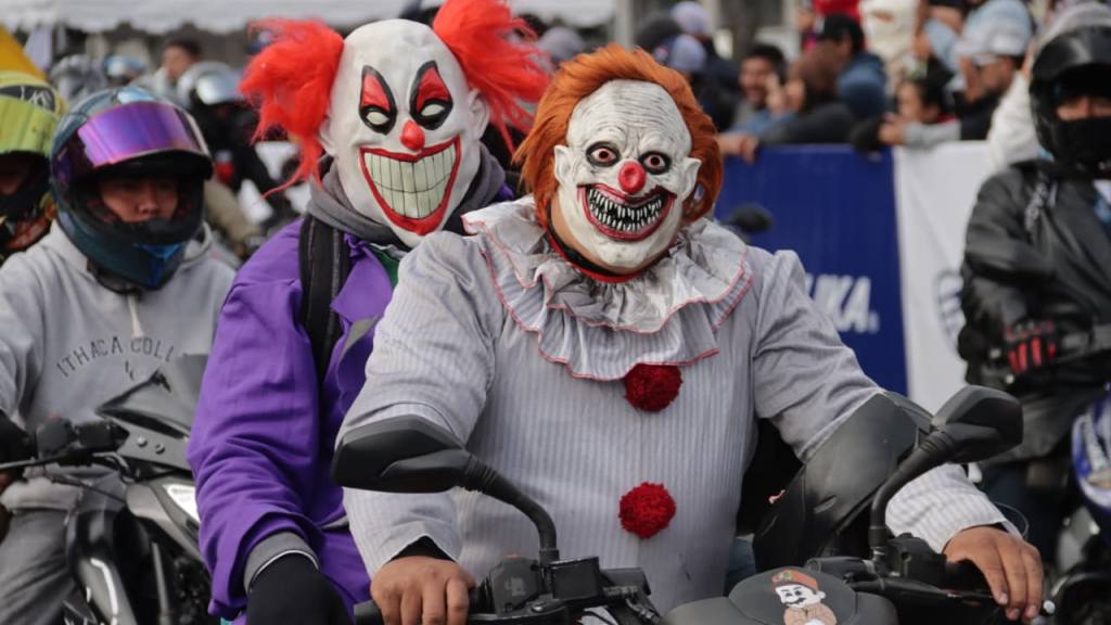 El color de la Caravana del Zorro 2026 desde la Plaza de la Constitución | Álex Meoño