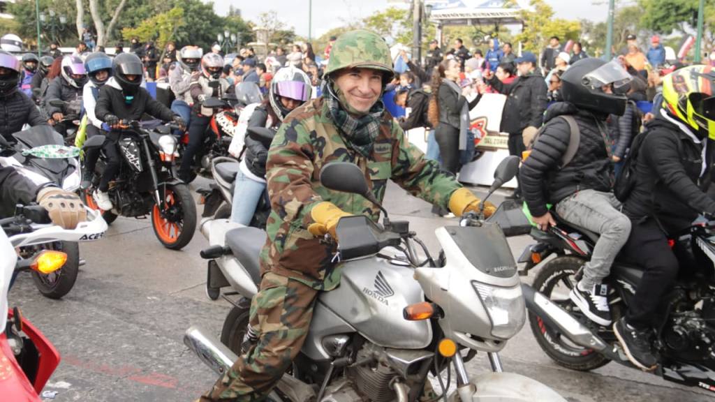 El color de la Caravana del Zorro 2026 desde la Plaza de la Constitución | Álex Meoño