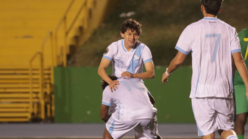 Premundial Sub-17: Granada vs. Guatemala  | Alex Meoño 