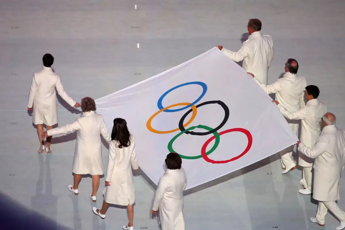 Bandera de los Juegos Olímpicos de invierno - Milan-Cortina 2026