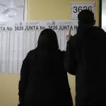 Costa Rica vota para elegir presidente tras campaña marcada por el tema de inseguridadt