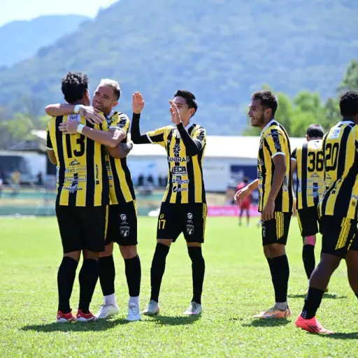 Celebración de Aurora ante Malacateco - Aurora FC