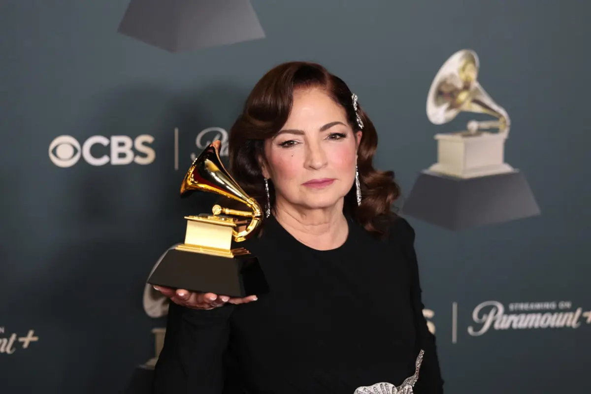 Gloria Estefan, Redes sociales