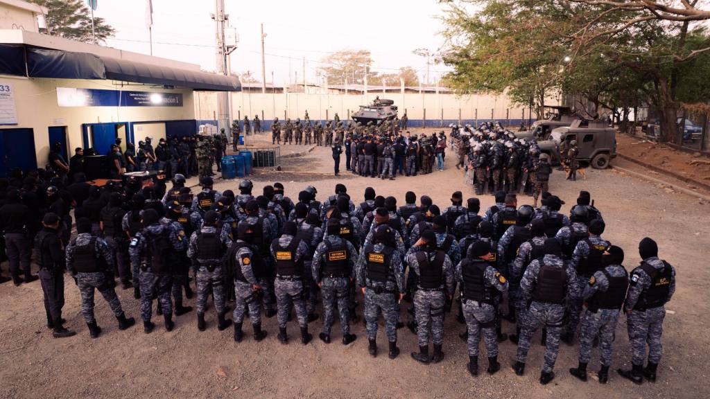 Presidios revela detalles del traslado de reos a la Granja Penal Canadá | Sistema Penitenciario