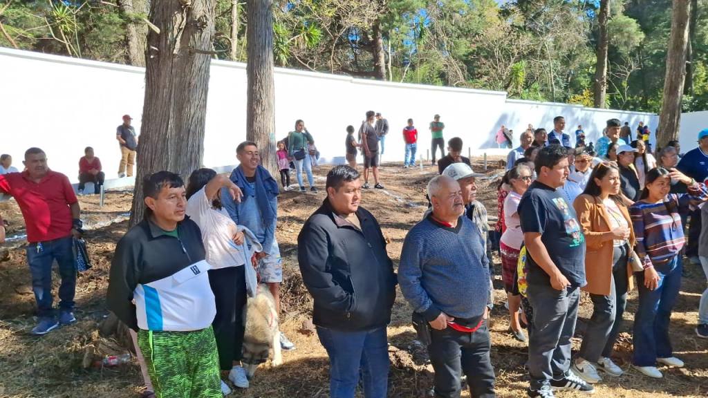 Inauguran cementerio en El Carmen, Santa Catarina Pinula | Álex Meoño