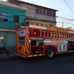 Bomberos controlan ocho incendios en la capital y departamentost