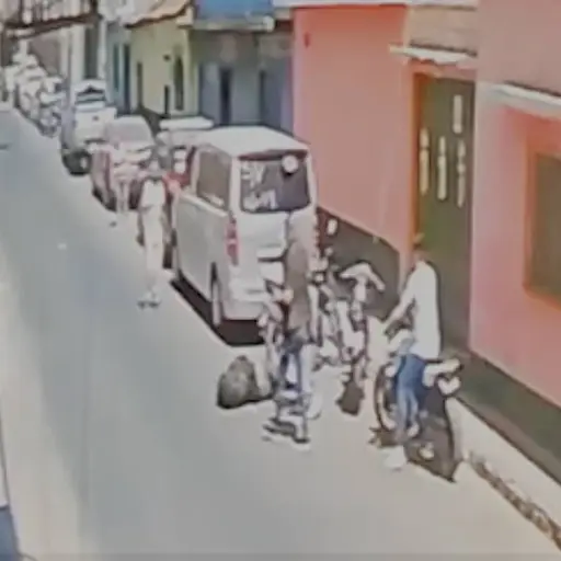 Brutal accidente de motorista. ,Captura de pantalla video de X.