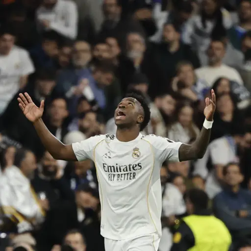 Vinícius clasifica al Real Madrid