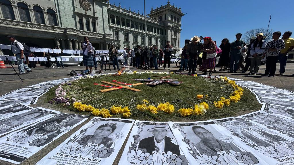 Organizaciones recuerdan a víctimas del conflicto armado interno. | Omar Solís/EU