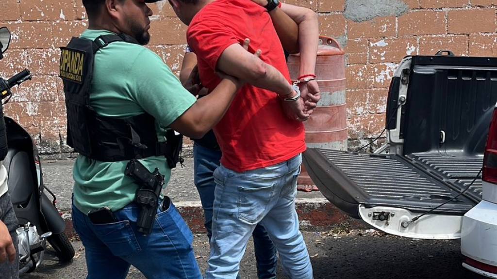 Supuesto taxista capturado tras disparar contra la PNC en zona 5 | PNC de Guatemala