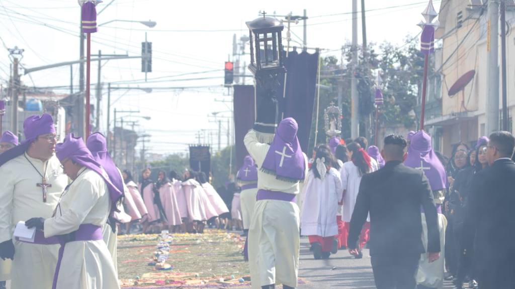 Jesús Nazareno del Consuelo insta a escuchar a sus enviados | Álex Meoño.