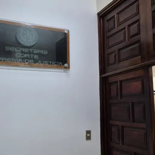 Los expedientes de aspirantes a magistrados de la Corte de Constitucionalidad están siendo recibidos en la sede de la Secretaría de la CSJ. ,Ángel Oliva/EU