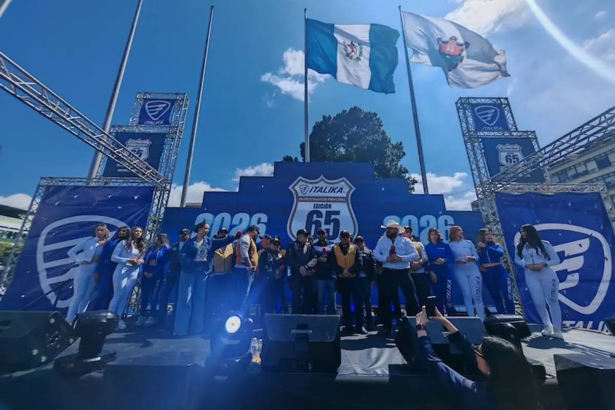 Italika, apoyo a motoristas peregrinos, Cortesía