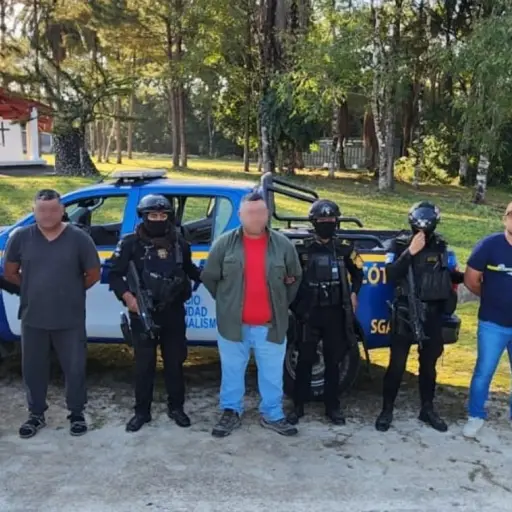 Los tres presuntos narcotraficantes fueron capturados en Dolores, Petén. ,PNC