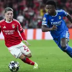 Benfica busca identificar a aficionados que insultaron a Viníciust