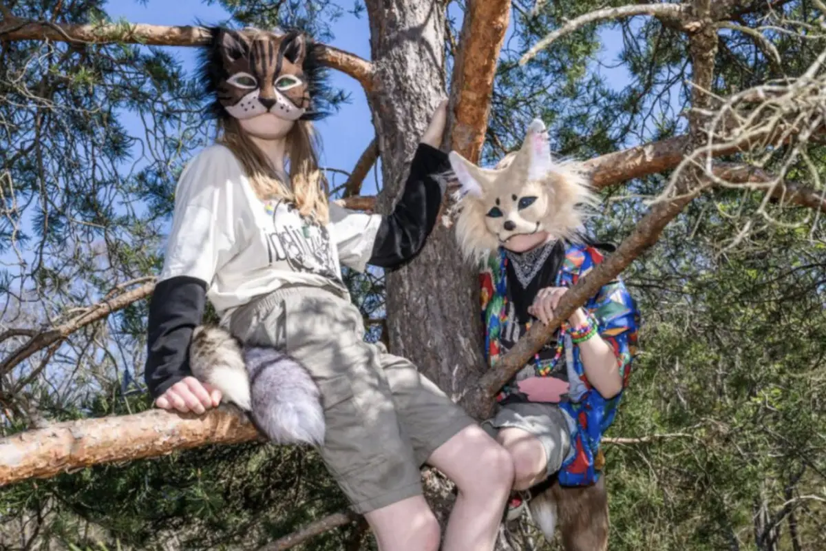 Municipalidad de Amatitlán restringe reuniones relacionadas con la tendencia Therians en espacios públicos., Redes sociales.