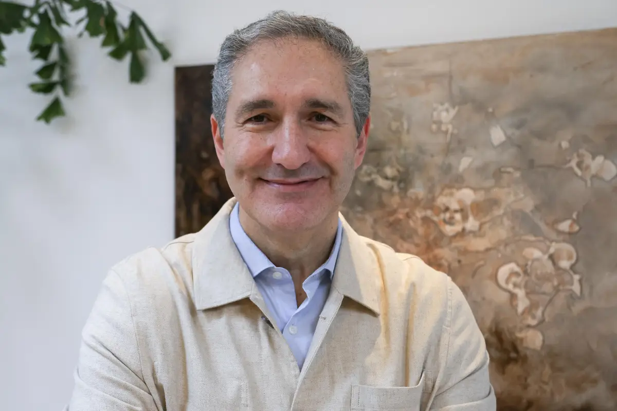 El eurodiputado español José Cepeda posa durante una entrevista con EFE en Ciudad de Guatemala (Guatemala),  EFE/ Mariano Macz
