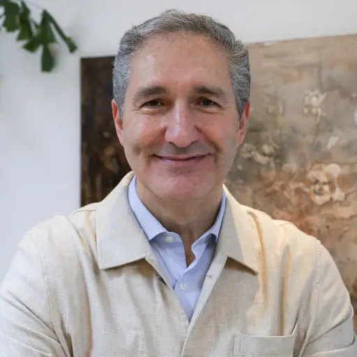 El eurodiputado español José Cepeda posa durante una entrevista con EFE en Ciudad de Guatemala (Guatemala) , EFE/ Mariano Macz