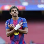 Celebración de Lamine Yamal ante el Villarreal - EFE