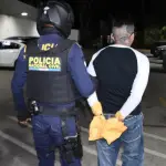 La detención se ejecutó luego de que la PNC identificara el vehículo en el que viajaba el supuesto agresor. ,PNC de Guatemala.