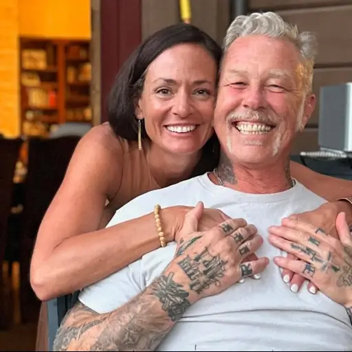 James Hetfield de Metallica ,Redes sociales