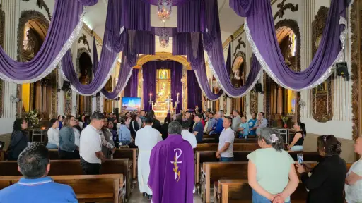  Así habrían robado las ofrendas dentro del templo de Nuestra Señora de Candelaria en zona 1 (FOTOS)